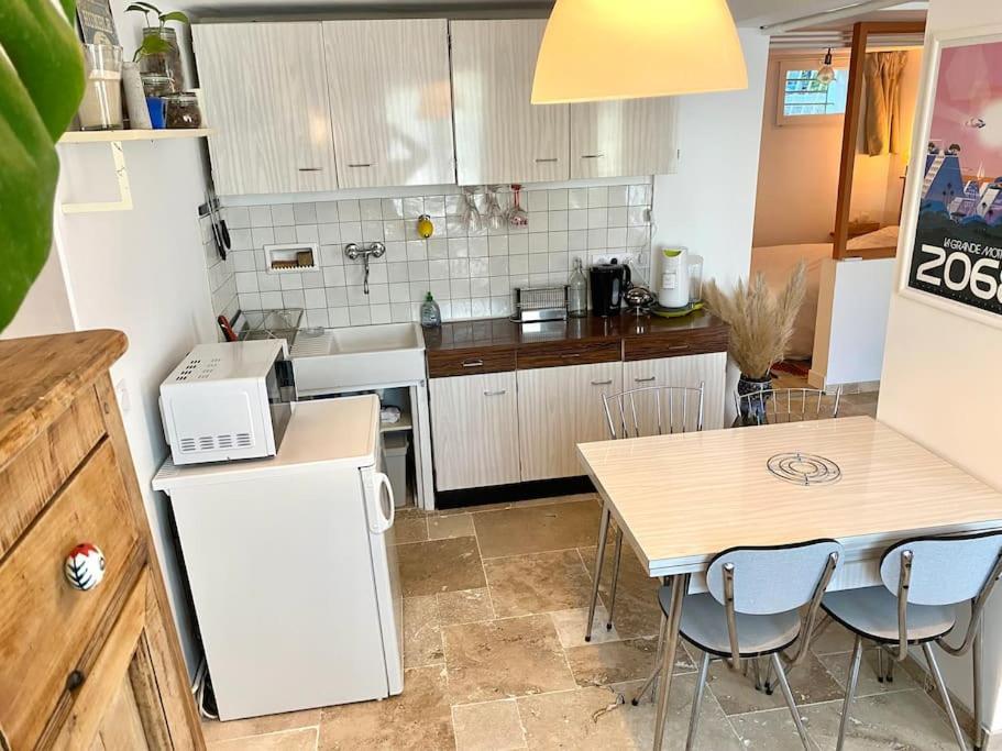 La Suite De La Maison Jaune Montpellier Eksteriør billede